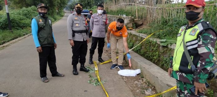 Warga Temukan Jasad Bayi di Pinggir Jalan di Cileunyi