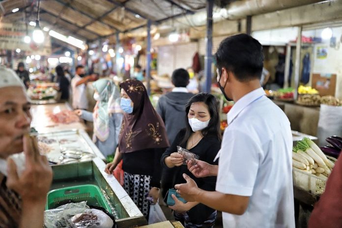 PPKM Level 3, Pasar Tradisional Kota Bandung Perketat Prokes