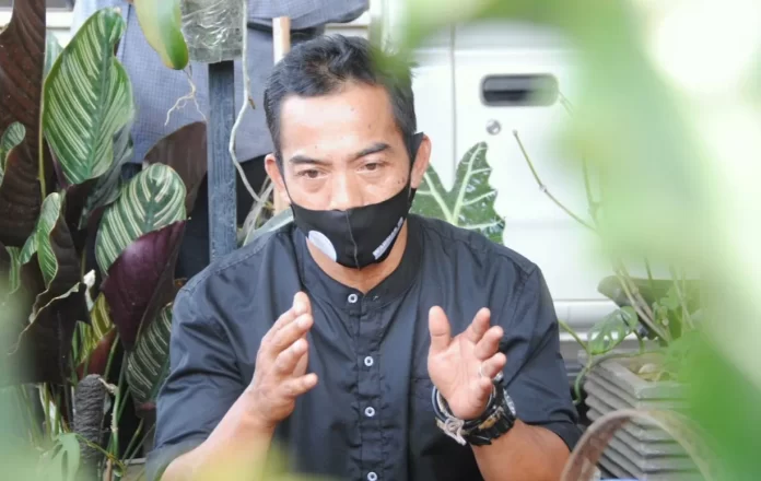 Ketua Forum RW Cisaranten Kidul, Ahmad Rasidin.