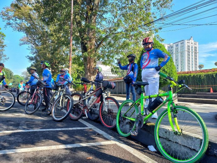 Hari Sepeda Sedunia: Roda Dispora Gowes Bersama