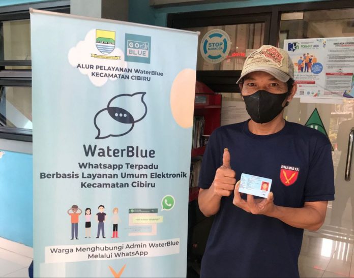 Waterblue: Di Kecamatan Cibiru, Pembuatan E-KTP dan KK Cukup Lewat Whatsapp