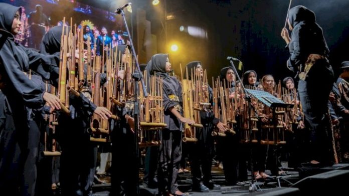 Permainan Angklung