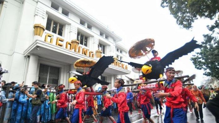 Helaran-Asia-Afrika-Festival-2024-di-Kota-Bandung-Sabtu-672024